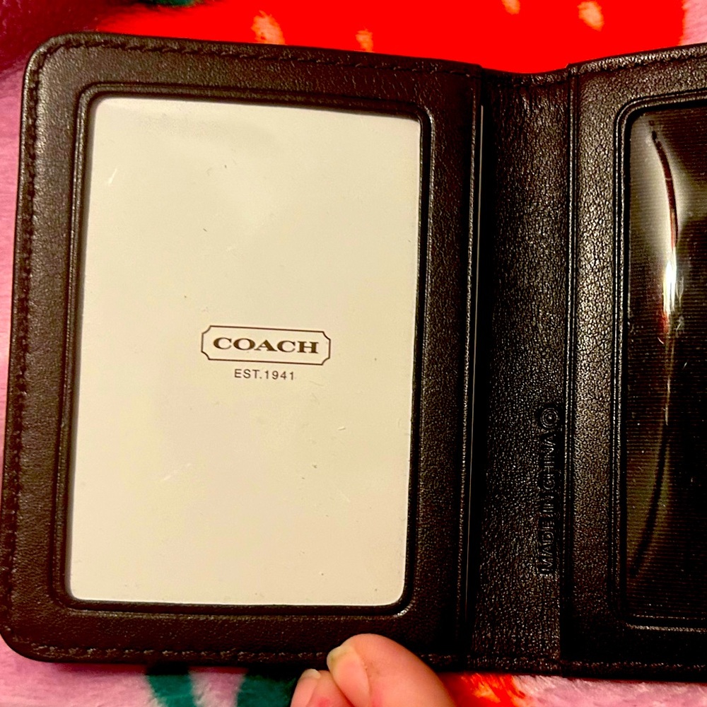 Coach Leather ID Wallet, no box but has never been used